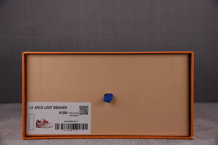 LV SNEAKER LV-000117