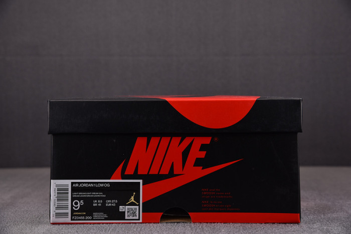 Jordan 1 Retro Low OG Chris Paul FZ0455-200