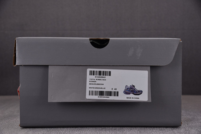 RUNNER SNEAKER RS060