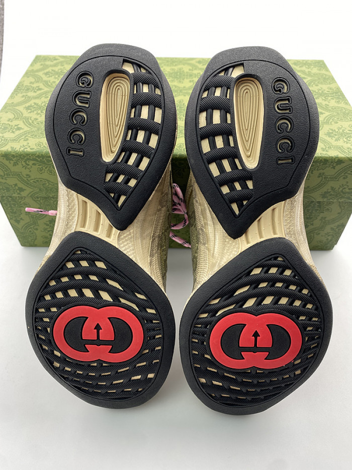 G*u*i* trainer sneaker128