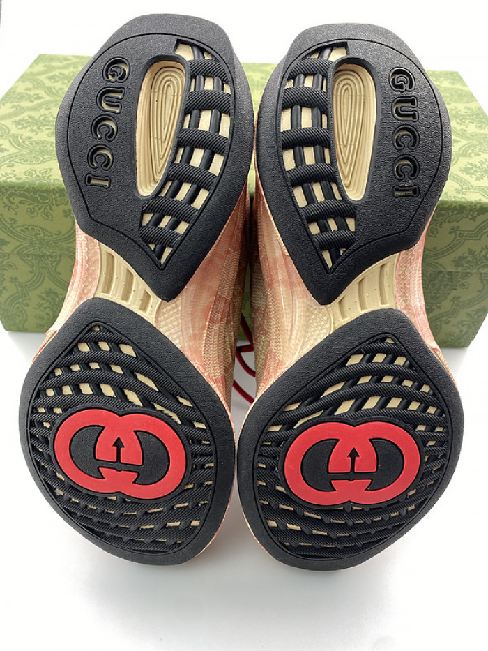 G*u*i* trainer sneaker131