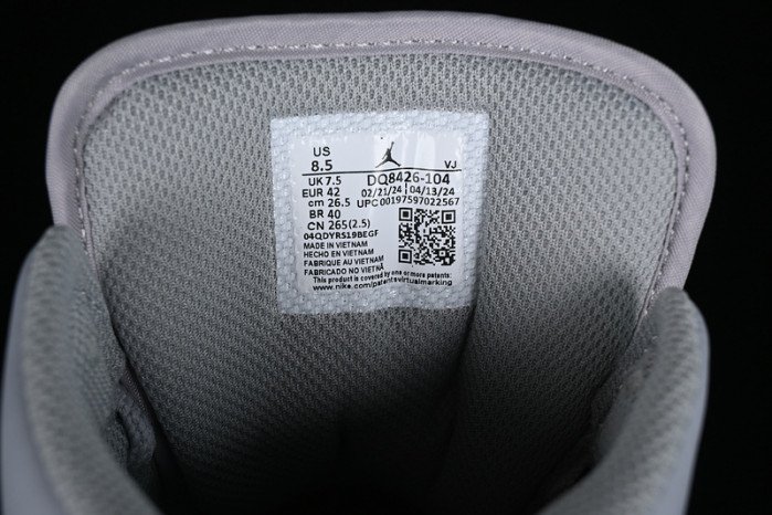 AIR JORDAN 1 MID MIDNIGHT NAVY DQ8426-104