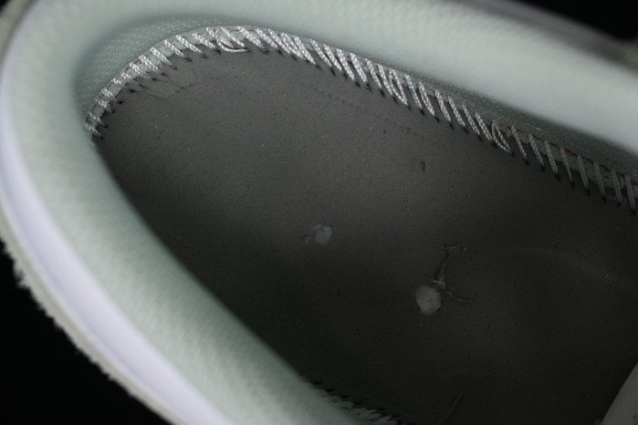 AIR JORDAN 1 LOW "LIGHT GREEN" FN5214-131