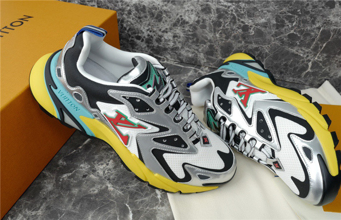 LV SNEAKER LV-000267