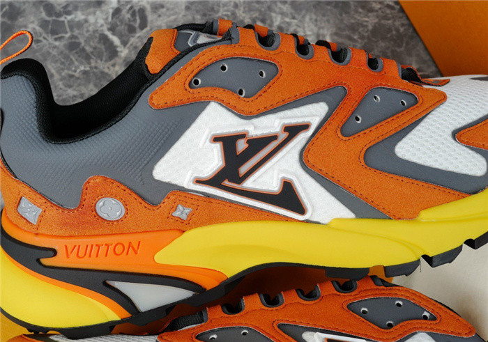 LV SNEAKER LV-000268