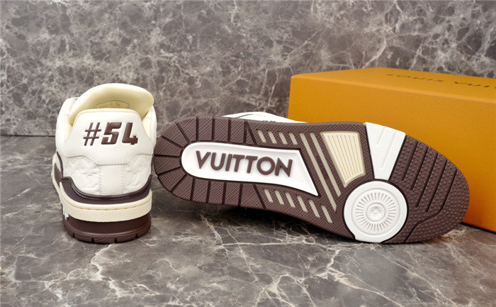 LV SNEAKER LV-000149
