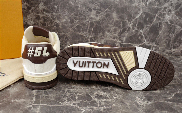 LV SNEAKER LV-000152