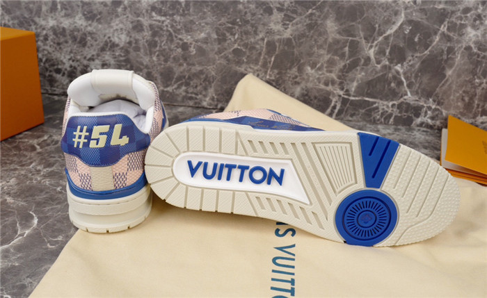 LV SNEAKER LV-000155