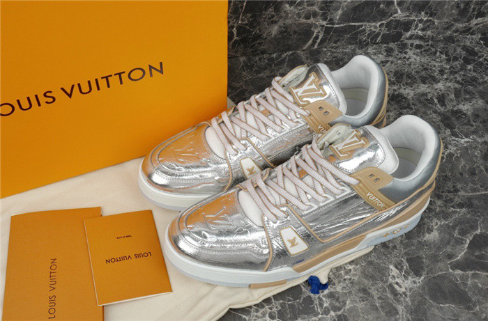 LV SNEAKER LV-000278