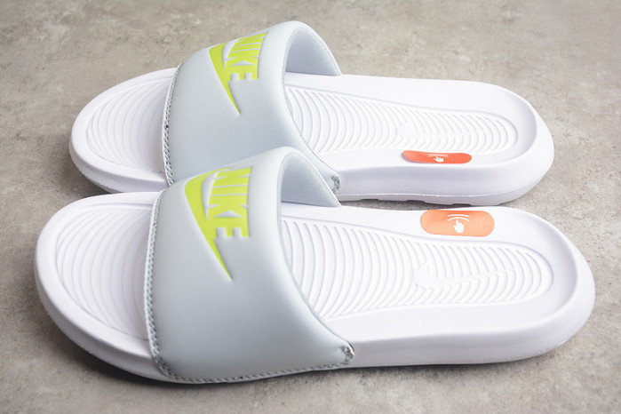 NIKE SANDALS N-006