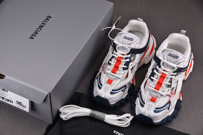 TRACK SNEAKER TS101