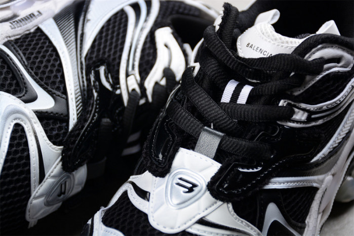 RUNNER SNEAKER RS090