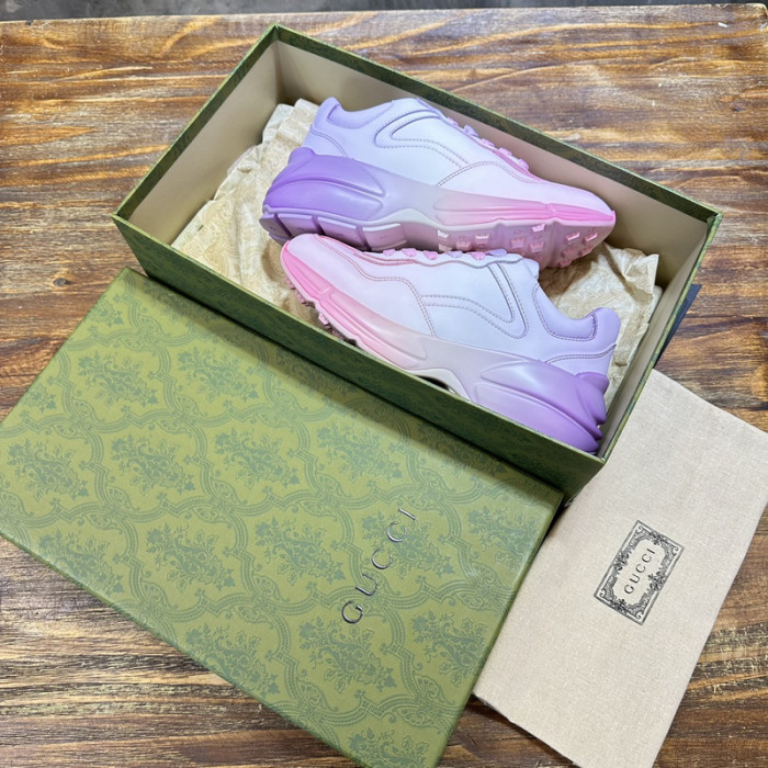 G*u*i* trainer sneaker136