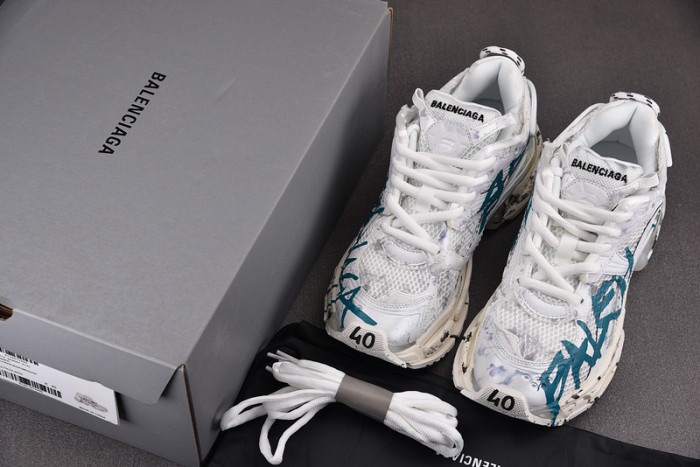 RUNNER SNEAKER RS104