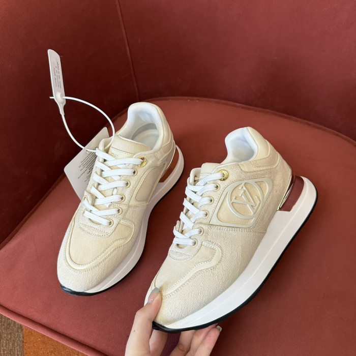 LV SNEAKER LV-000615