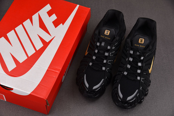 NIKE Neymar Jr. x Shox TL 