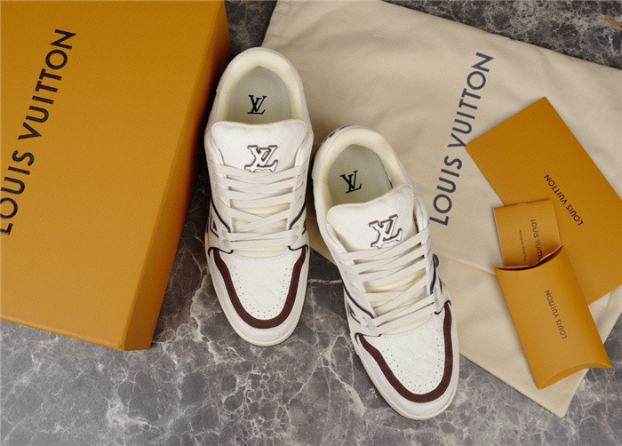 LV SNEAKER LV-000149