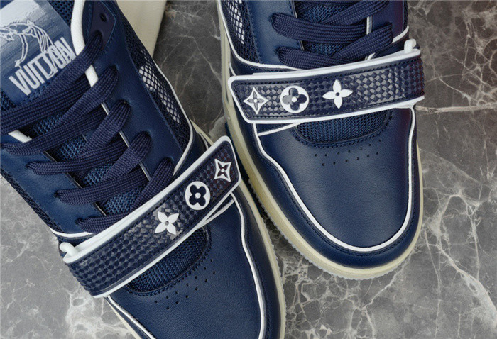 LV SNEAKER LV-000277