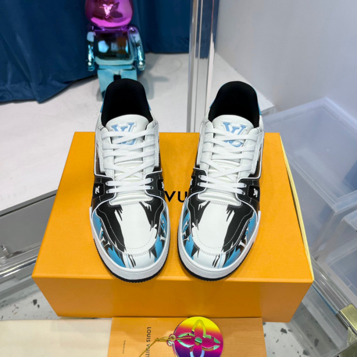 LV SNEAKER LV-000340