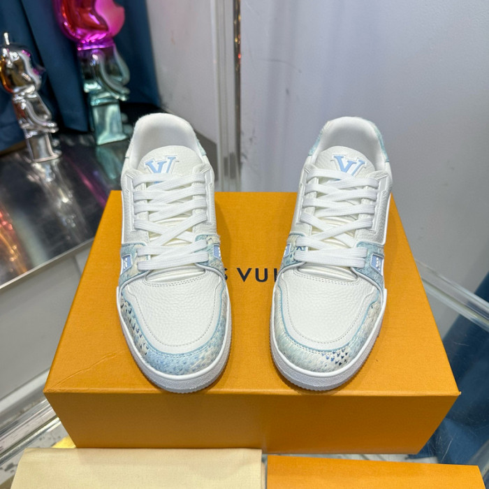 LV SNEAKER LV-000527