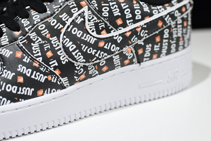 NIKE AIR FORCE 1 LOW “JUST DO IT” PRINT AO3977-001