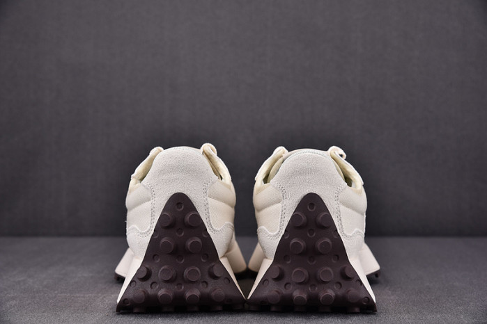 NEW BALANCE SNEAKER NB047