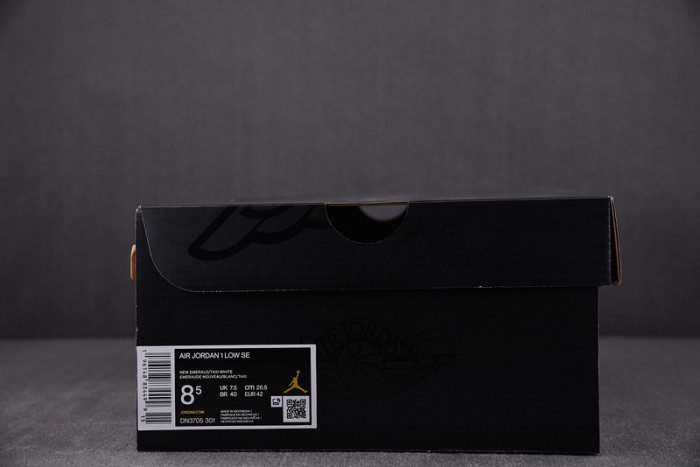 Jordan 1 Low SE New Emerald DN3705-301