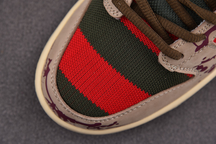 Nike SB Dunk Low Freddy Krueger 313170-202