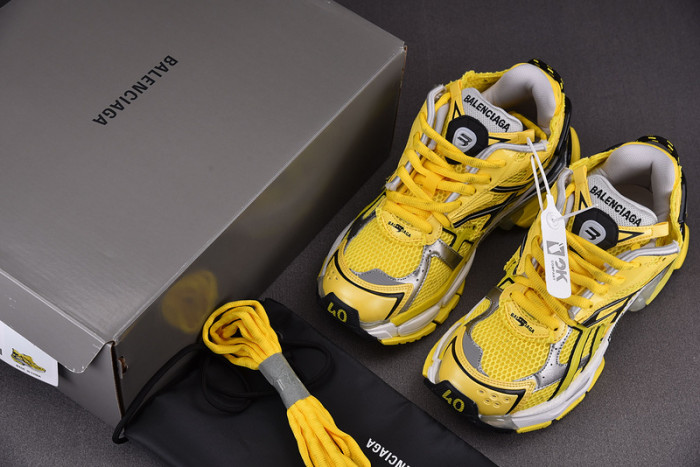RUNNER SNEAKER RS021