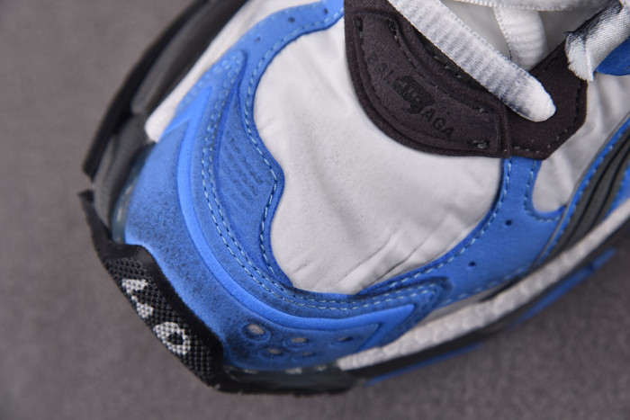 RUNNER SNEAKER RS025