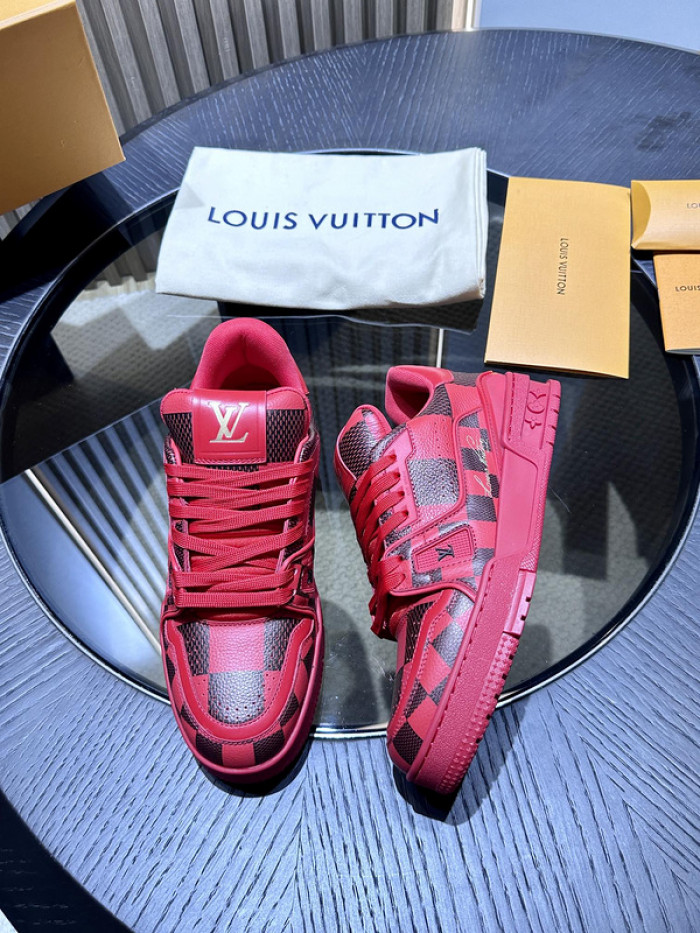 LV SNEAKER LV-000178