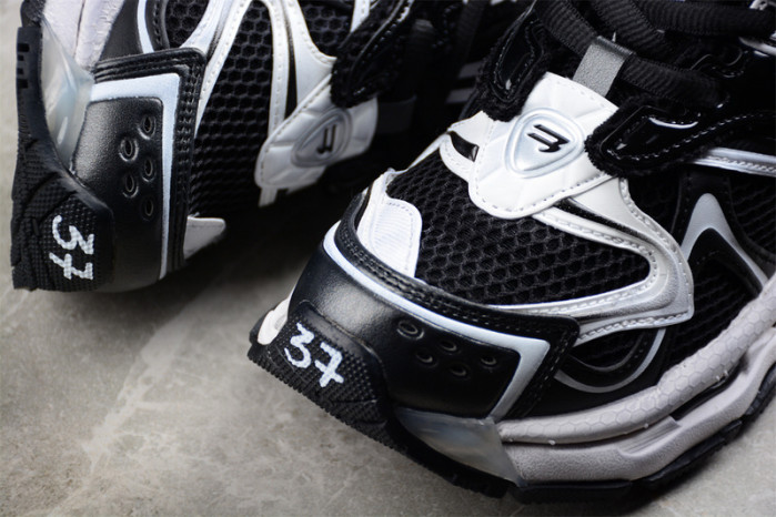 RUNNER SNEAKER RS090