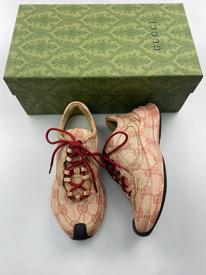 G*u*i* trainer sneaker131