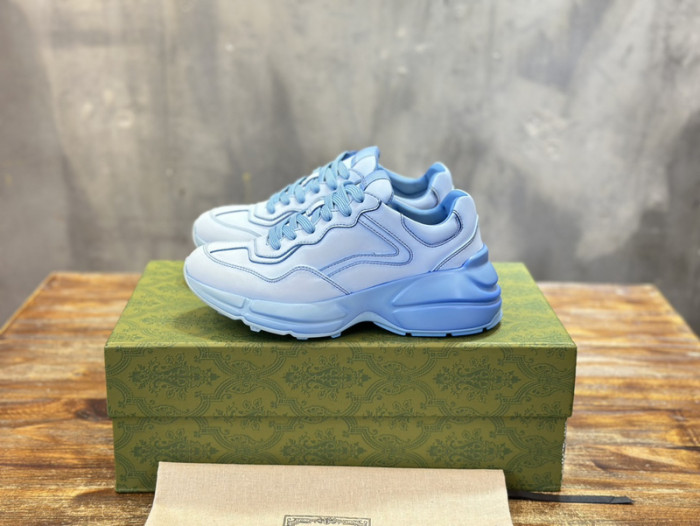 G*u*i* trainer sneaker139