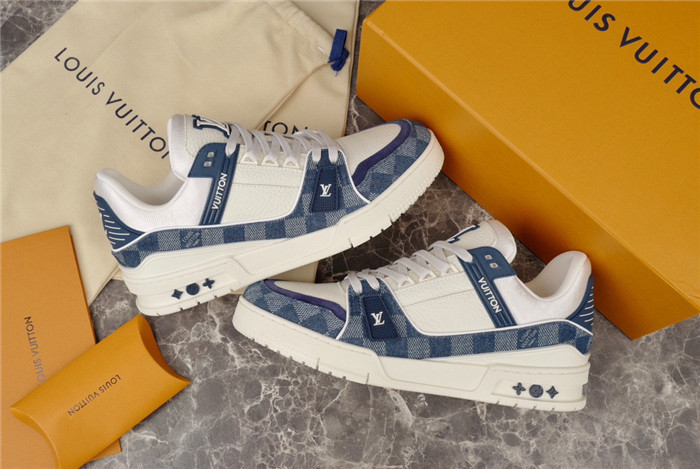 LV SNEAKER LV-000190