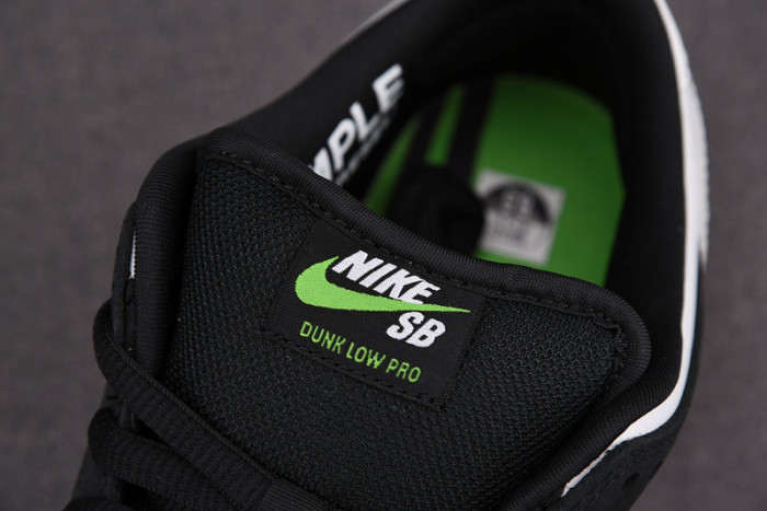 Nike SB Dunk Low Panda Pigeon BV1310-013