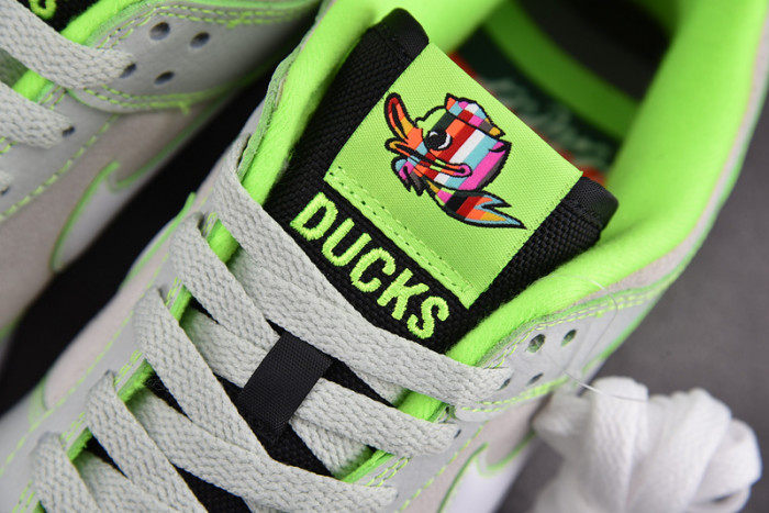 Nike Dunk Low University of Oregon PE (2023) FQ7260-001