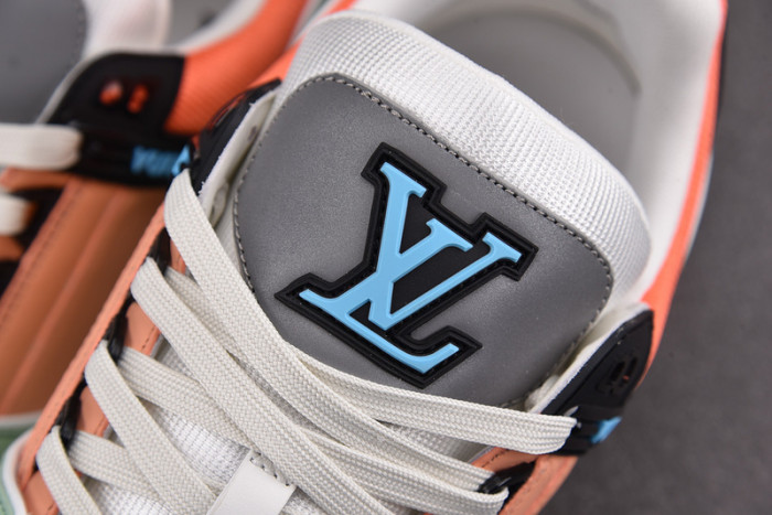 LV SNEAKER LV-000119