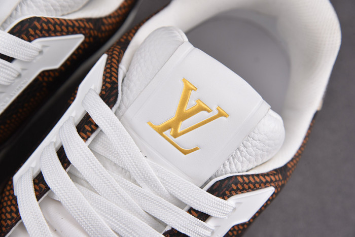 LV SNEAKER LV-000127