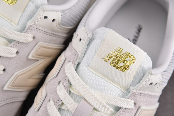 NEW BALANCE SNEAKER NB090