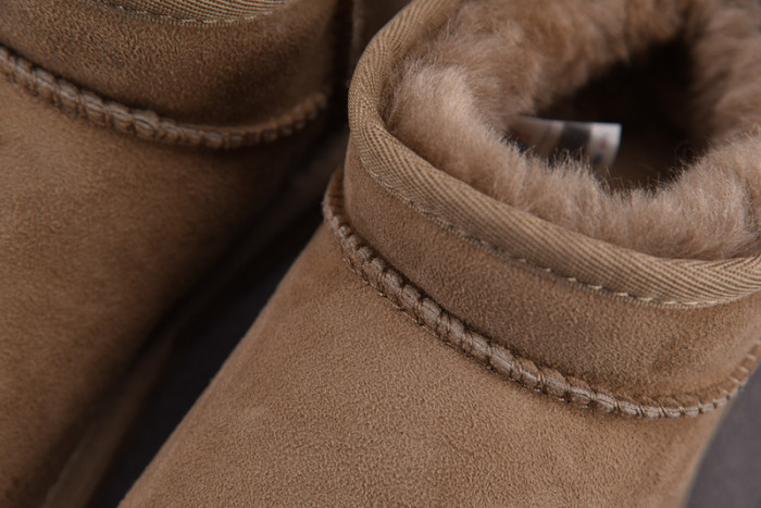 UGG Classic Ultra Mini Boot