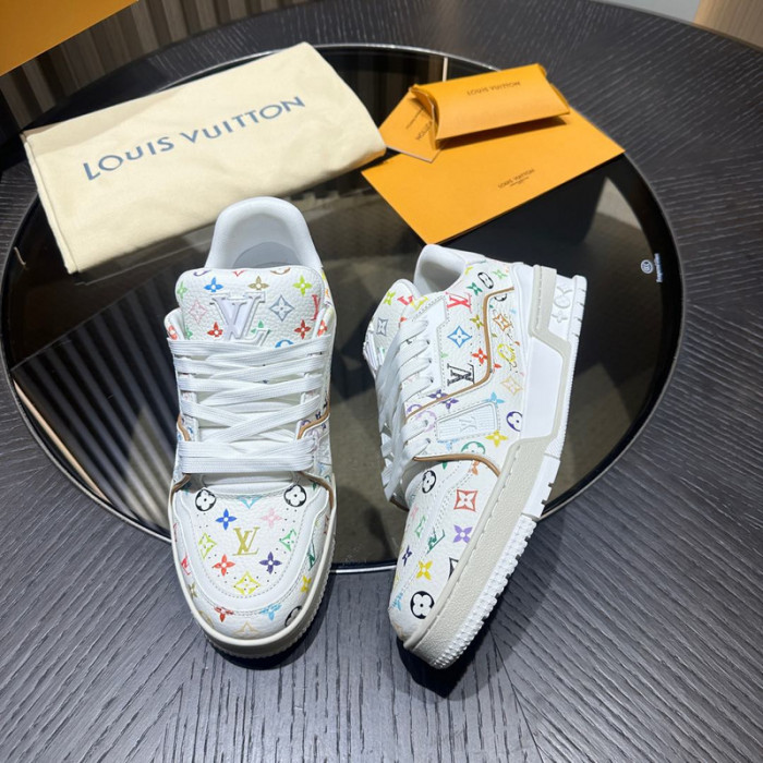 LV TRAINER SNEAKER LVT-000610