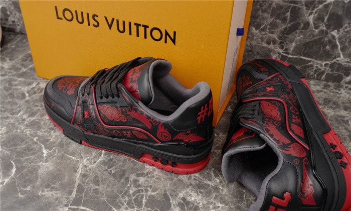 LV SNEAKER LV-000151