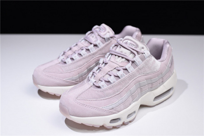 NIKE womens AIR MAX 95 DELUXE “PARTICLE ROSE” Particle Rose AA1103-600