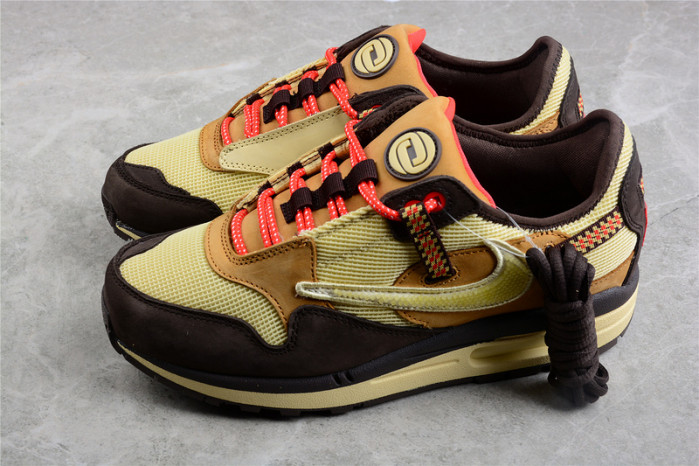 TRAVIS SCOTT X NIKE AIR MAX 1 DO9392-200