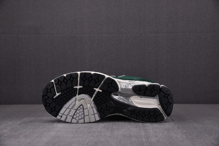 NEW BALANCE SNEAKER NB051