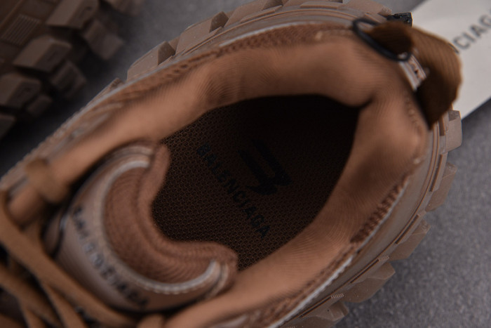 DEFENDER SNEAKER DS008