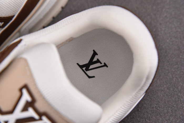 LV SNEAKER LV-000116