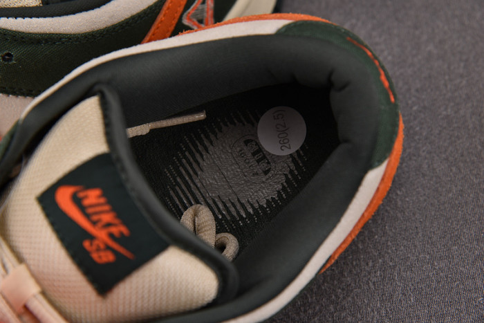 Nike SB Dunk Low Eire 304292-185