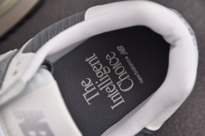 NEW BALANCE SNEAKER NB089